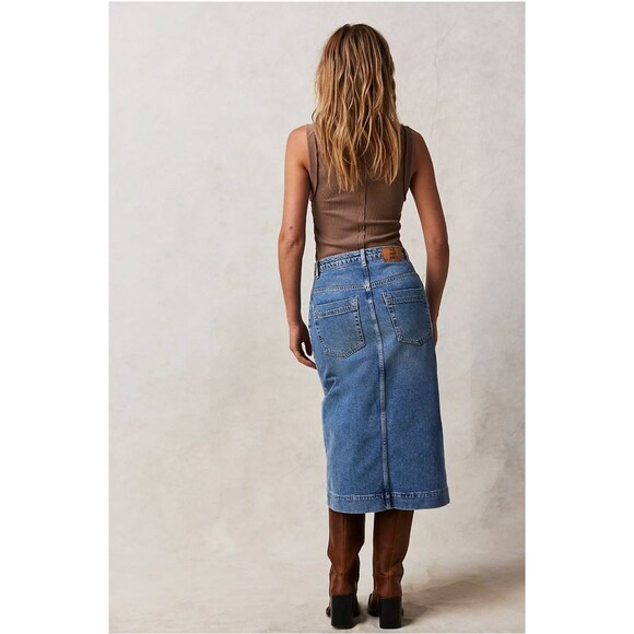 Free People / We The Free Wild Roses Denim Midi Skirt Sz 29 Boho Hipster Retro - Picture 2 of 16